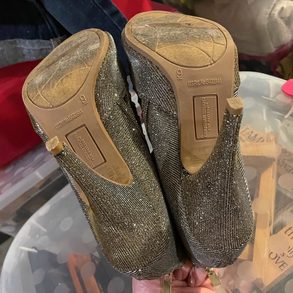 Women’s Heels - Picture 7 of 7